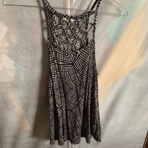 Patterned Neckline Tank Top